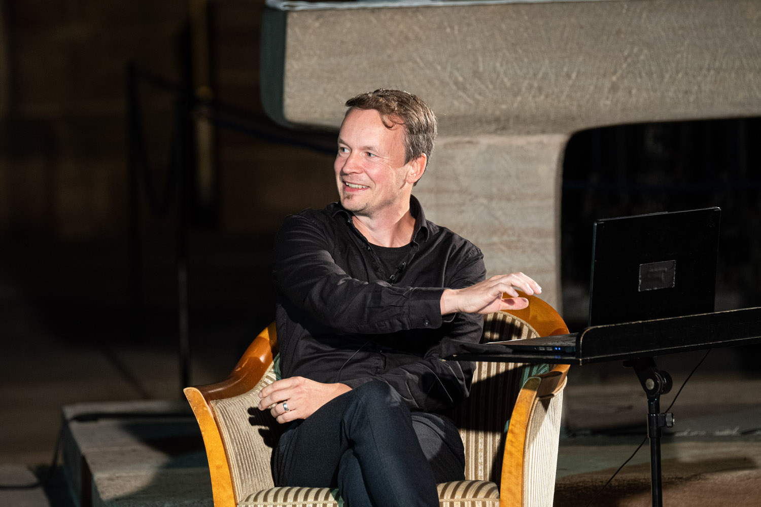 Dr. Oliver Geisler