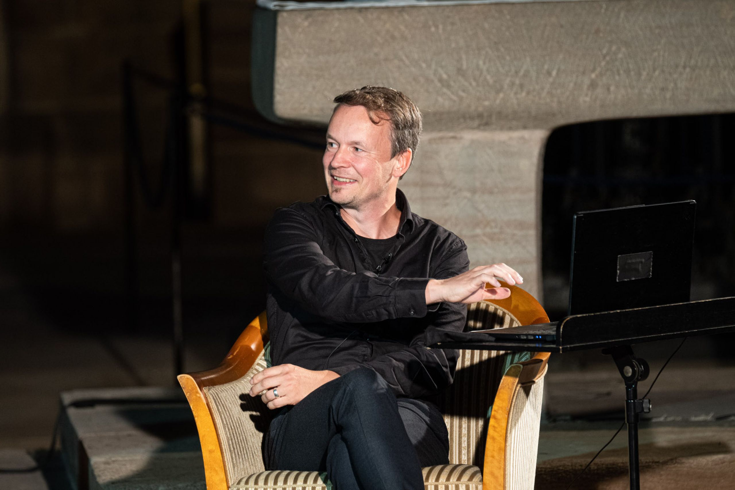 Dr. Oliver Geisler